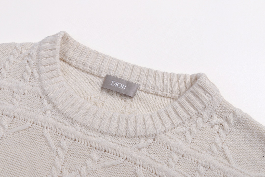 8817b6f3eae25140219cb768ea5acd3d_1756276077_668.jpg 8817b6f3eae25140219cb768ea5acd3d_1756276077_668.jpg
